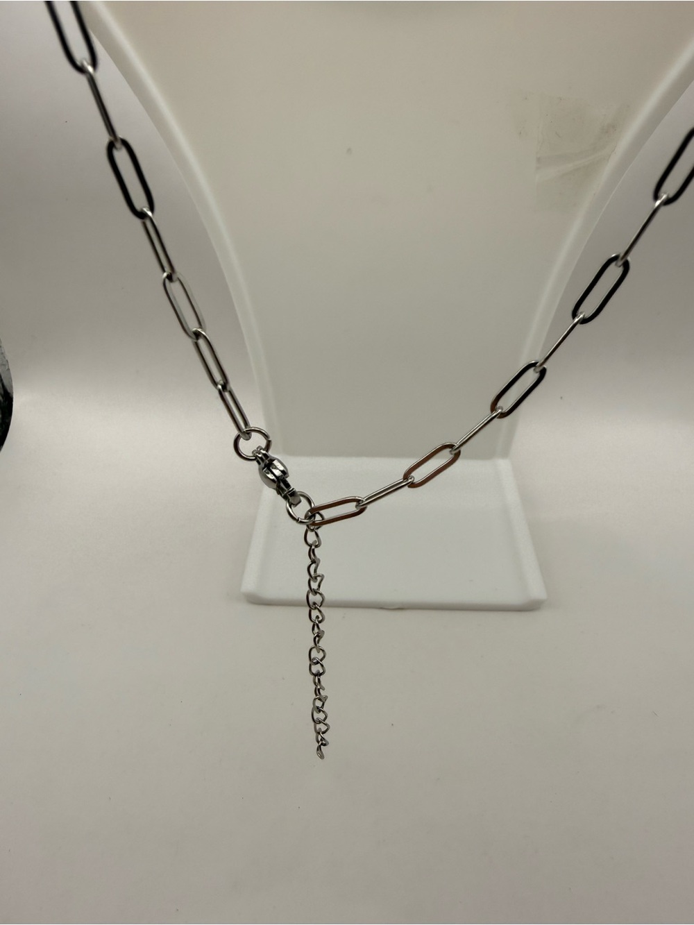 Women’s 18k White Gold Plated Stainless Steel PaperClip Flat Cross Link Necklace - Picture 5 of 6